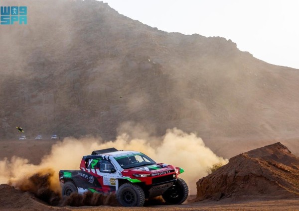 يزيد الراجحي يفرض هيمنته على رمال “مشار” في افتتاح باها حائل