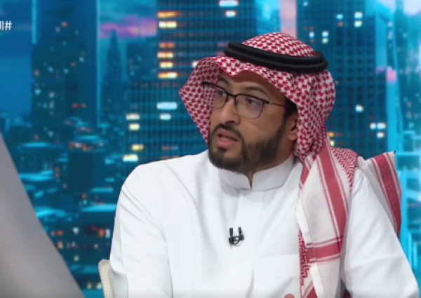 “عامل مخالف” أحرق سيارة فاخرة بـ 300 ألف ريال.. ما القصة؟ (شاهد) 