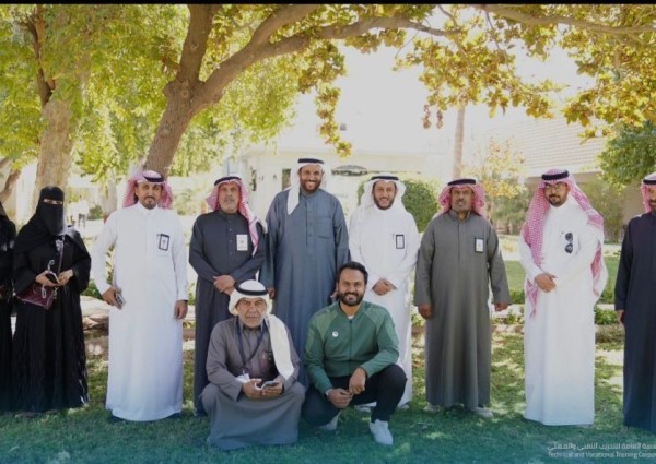 شراكة تعليمية سياحية.. وفد “نجوم السياحة” في ضيافة “تقنية البيئة” ببريدة