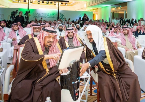 أمير منطقة الرياض يدشن جائزة الابتكار المؤسسي وهاكاثون الابتكارات الدعوية