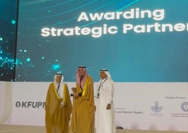 أمانة الشرقية تستعرض مشاريع التحول الرقمي والمدن الذكية في مؤتمر المستقبل الأخضر