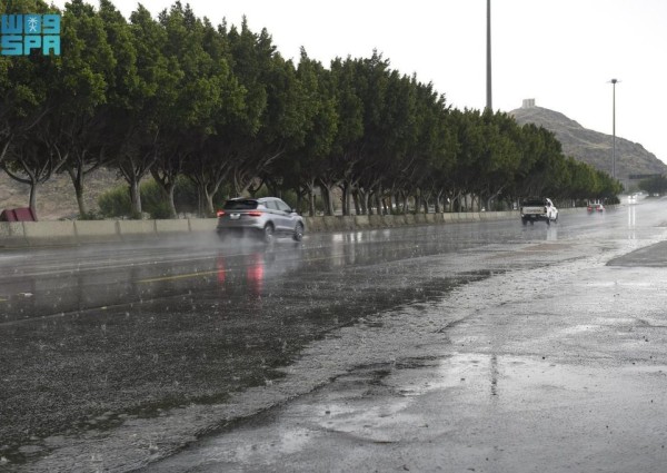 حالة الطقس اليوم.. استمرار نشاط الرياح المثيرة للأتربة وهطول أمطار متفرقة