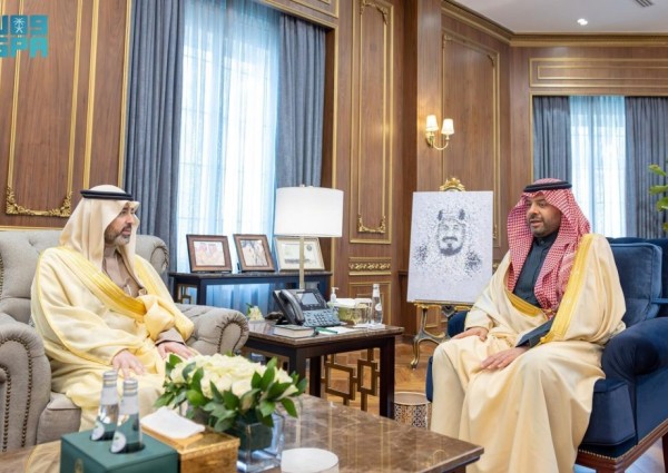 لتحسين المشهد الحضري.. أمير الحدود الشمالية يطلع على الخطط التطويرية للأمانة