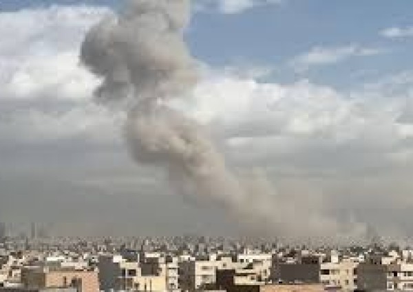 انفجارات تهز طهران.. كاتس يعلن بدء هجوم إسرائيلي ضد إيران