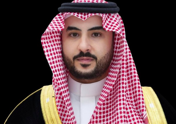 وزير الدفاع: تضامن كامل مع الإمارات في مواجهة العدوان الإيراني