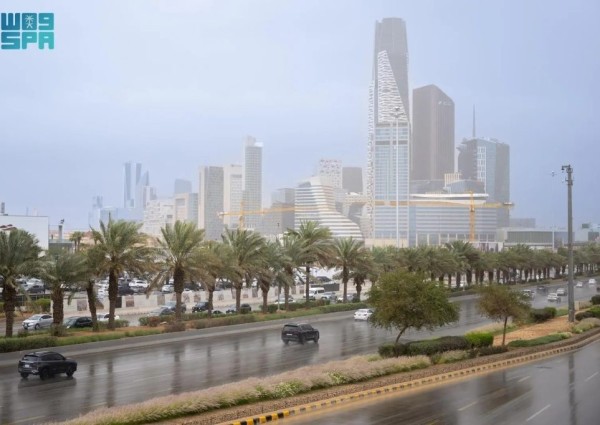 جريان سيول وتساقط بَرَد.. تنبيهات عاجلة من الدفاع المدني تشمل الرياض ومكة والمنطقة الشرقية