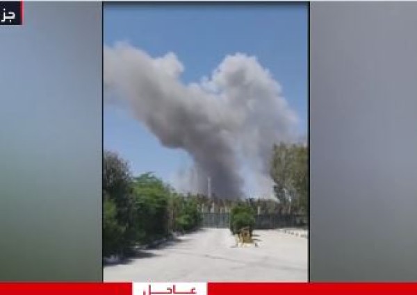 إيران تحت القصف.. غارات تضرب النفط والجسور والسكك الحديدية (شاهد)