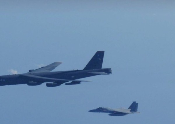 جحيم فوق جبال إيران.. واشنطن تستعيد طياريها بمشاركة مئات الجنود وعشرات الطائرات (تفاصيل)