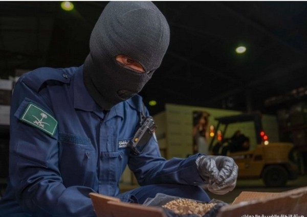 «زاتكا» تُحبط 915 محاولة تهريب عبر المنافذ الجمركية بالمملكة