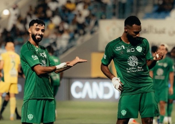 الأهلي يختتم موسمه في دوري روشن بفوز كبير على الخليج 4-1