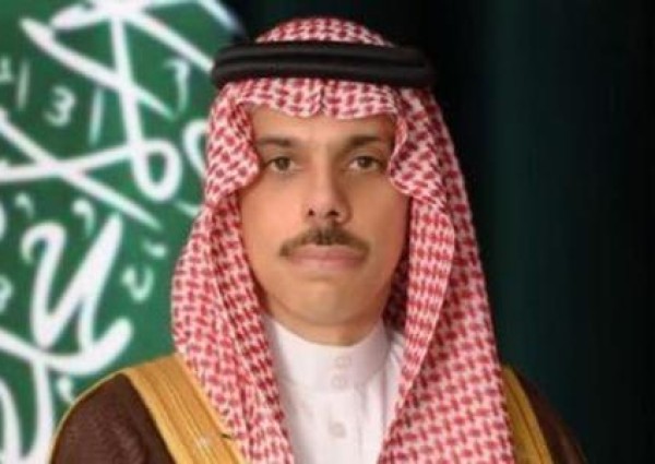 سمو وزير الخارجية يرحب باتفاق إيران والولايات المتحدة لإنهاء العمليات العسكرية