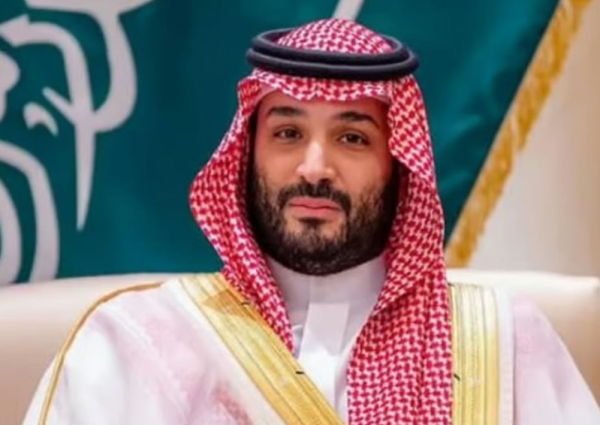 ولي العهد وماكرون يبحثان تطورات المنطقة ويؤكدان أهمية حرية الملاحة