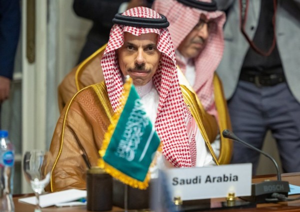 بيان رباعي: السعودية ومصر وتركيا وباكستان تدعم المفاوضات الإيرانية الأمريكية