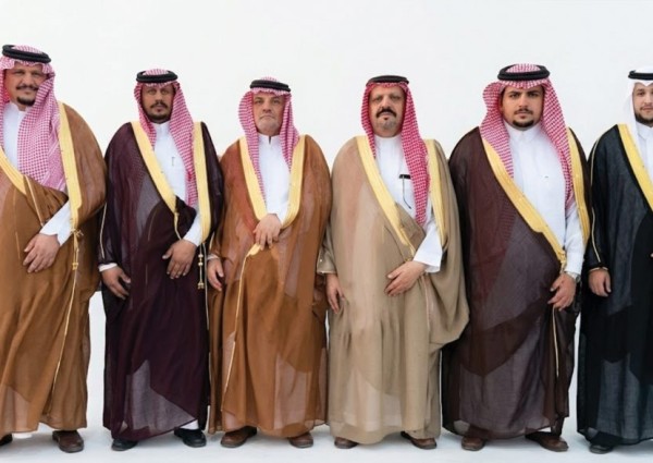 في أجواء مفعمة بالفرح.. أبناء عبدالله بن عيد بن خلف يحتفلون بزواج المهندس خالد في الحائط