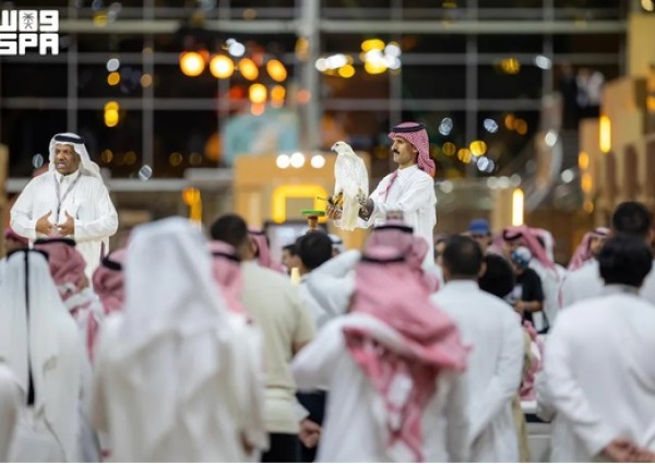 المركز الوطني للصقور يعلن قرارًا جديدًا يعزز جاذبية المزاد الدولي لعام 2026