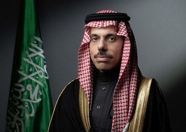 وزير الخارجية يبحث مع قطر والأردن تطورات المنطقة وسبل خفض التصعيد