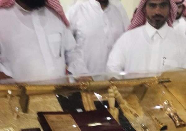 قبيلة بني رشيد تكرم البطل ” عطية العطوي “