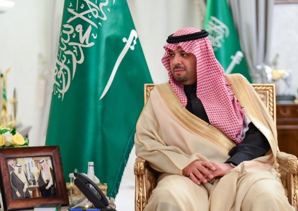أمير الحدود الشمالية يستقبل مدير مكتب الهيئة العامة للرياضة بالمنطقة
