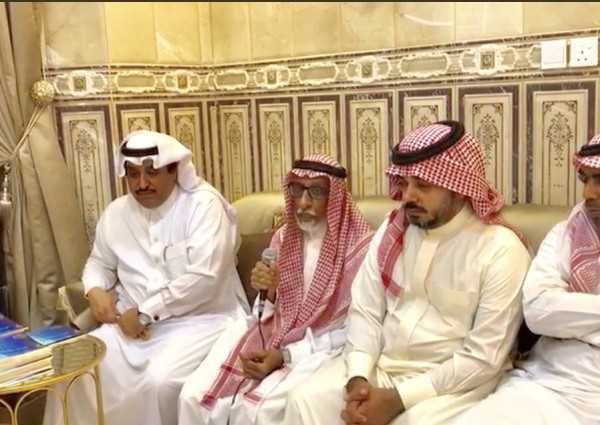 الشاعر راشد القناص يوقع ديوان “أصدق المرثيات في أوفى الوفيات”