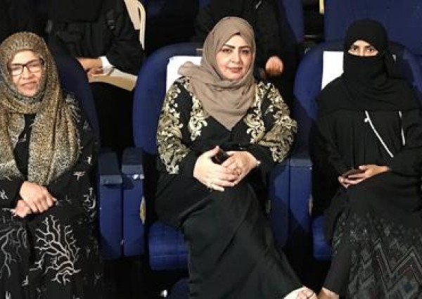 طالبات الكلية التقنية الموهوبات، يَزرْنَ جمعية الثقافة والفنون بجدة