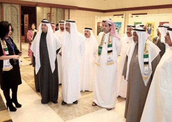 معرض تشكيلي مشترك بين فنانات السعودية والإمارات