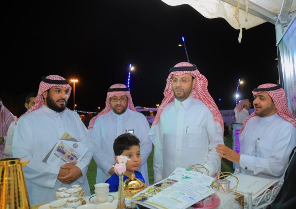 بالصور..جمعية كنوز تشارك بمهرجان العسل بالنبهانية: