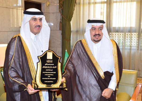 أمير الرياض يستقبل رئيس وأعضاء لجنة “تراحم”