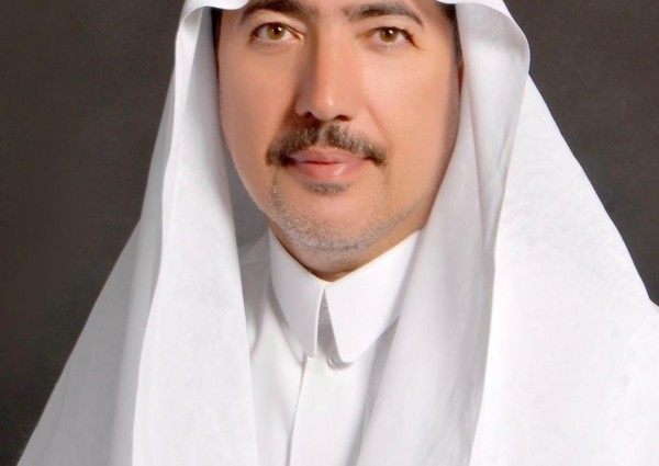 الحميدي يصدر قرار تعيين سيدتين في مناصب قيادية بأمانة عسير