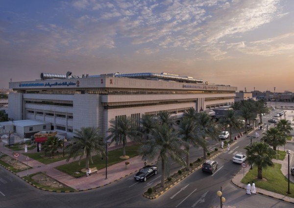 تخصصي الدمام يحصد جائزة معالي وزير الصحة للتطوع الصحي