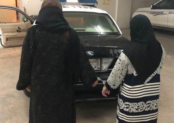 ضبط وافدتين تقومان بعمليات حقن تجميلية بمواد مجهولة المصدر في المنازل بالرياض