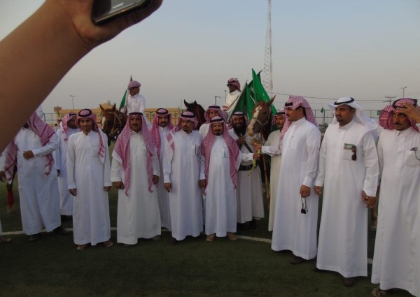 هواة الخيل والفرسان بمدينة الحليفة يشاركون  المواطنين باحتفالية كلنا وطن