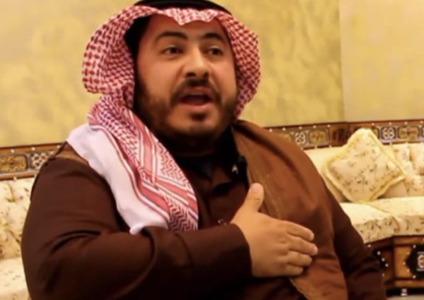 شاهد.. مقيم مصري يتقن لهجة أهل الشمال ويبدع في إلقاء الشعر النبطي