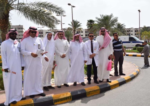 رعاية الدمام تشارك بفعالية” إلارتقاء بمهنة الخدمة الاجتماعية” بمجمع الدمام الطبي