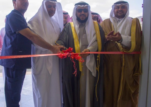 محافظ الكامل يفتتح مشروعي مركز صحي العياب ومركز صحي الغريف