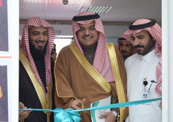 سمو محافظ حفرالباطن يدشن عيادة مكافحة التدخين المتنقلة في مبنى إدارة تعليم حفرالباطن