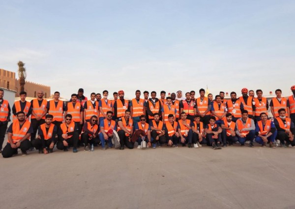 155متطوعاً ومتطوعة يساندون “الهلال الأحمر” بـ”الجنادرية