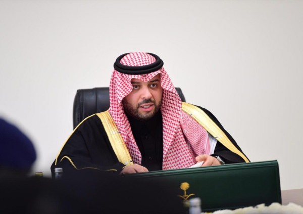 الأمير فيصل بن خالد بن سلطان يرأس اجتماع القيادات الأمنية بالمنطقة