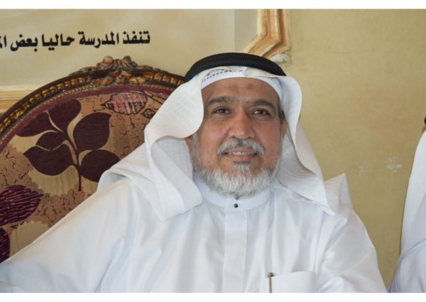 بعد فراق ثلاثون عاماً الواتس اب يجمع طلاب مدرسة بمعلمهم