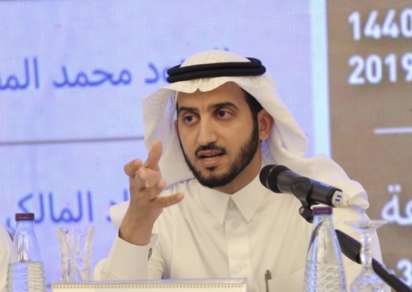 الفيفي يبحث عن تأصيل لـ” النَّثْرِيْلَة”.. واهتمام باستجلاء مفهوم الهوية في نتاج الشباب