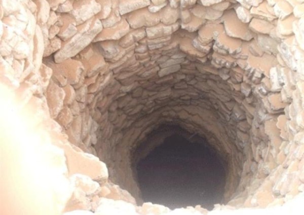 لعبة إلكترونية كادت تودي بحياة طفلة بالداير