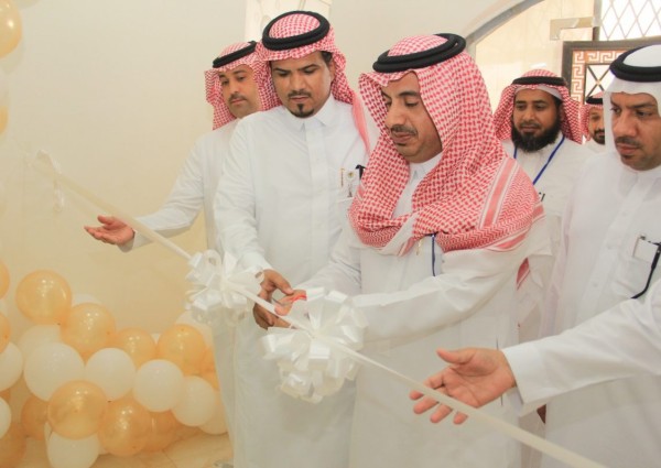 «الزهراني» يدشن حملة “عيونك حياة” بجمعية سخاء