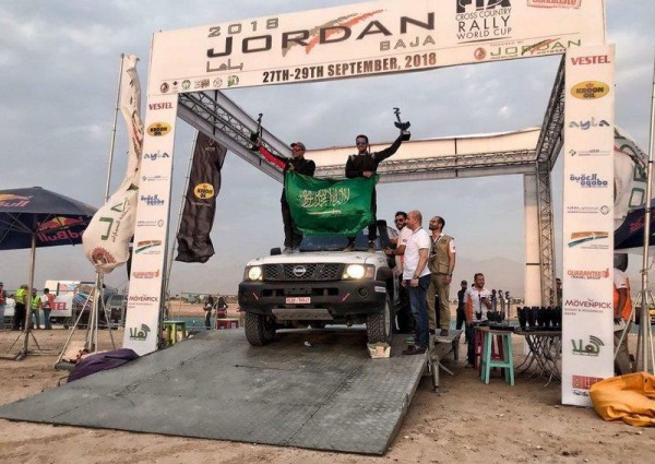 سعودي من ذوي الاحتياجات يحقق المركز الأول في سباق سيارات بالأردن بسيارة تحمل شعار “نيوم”