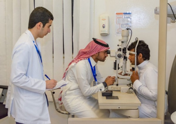 استفاد منها 145 مراجعاً ومراجعة .. “الكوثر” تختتم قافلتها الصحية المتنقلة بمستشفى القحمة العام