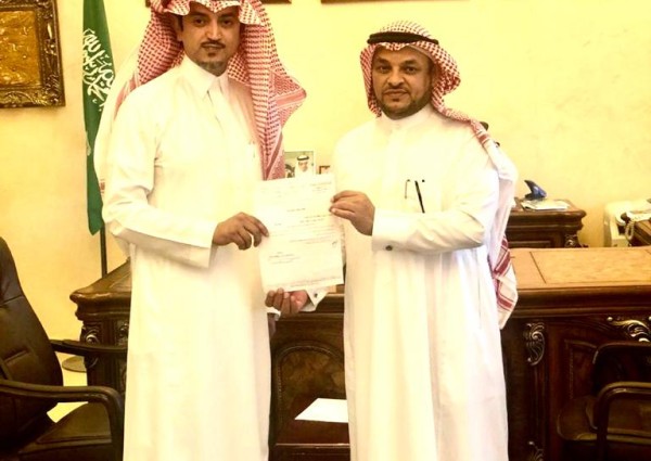 الحقباني يتلقى خطاب شكر من مدير تعليم محايل