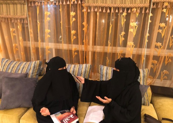 إذاعة جدة يزورون عضو المجلس البلدي بالأحساء والمستشارة الدكتورة معصومة العبدالرضا