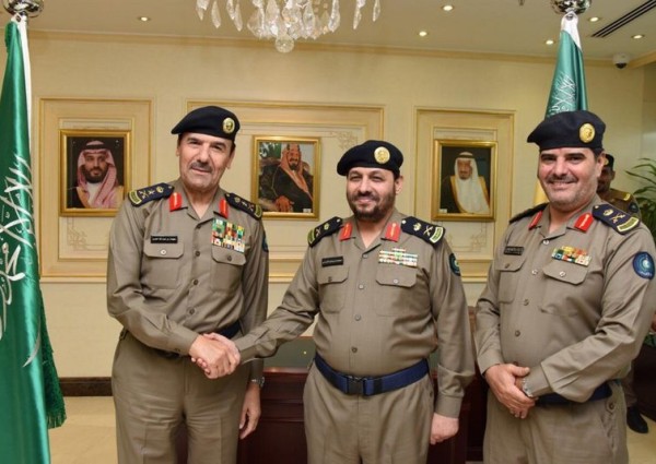 الدفاع المدني يقلد “القرني” رتبة لواء