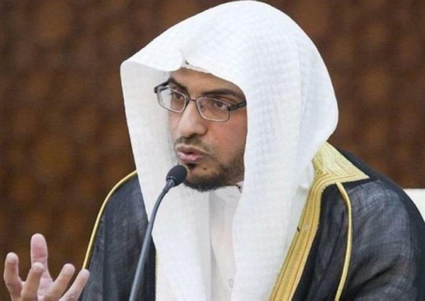 “المغامسي”: يجوز الرمي قبل الزوال في اليوم الثاني عشر أو الثالث عشر بعد صلاة الفجر