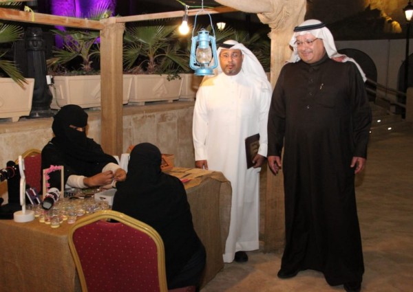 توقيع شراكة مجتمعية بين جمعية الفضول الخيرية وشركة الأحساء السياحة