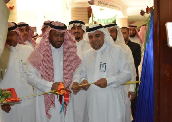 الجندان..يفتتح المعرض السنوي للوسائل والمشاريع التعليمية لمدارس رؤية المستقبل الأهلية بالهفوف