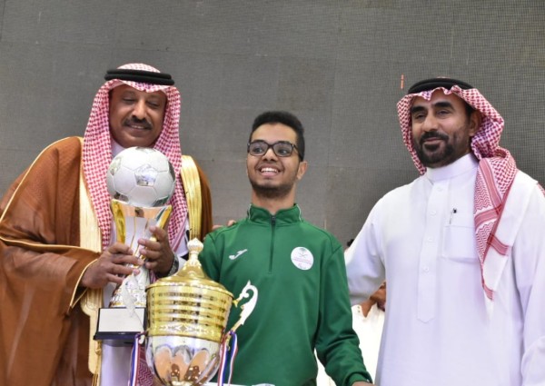 محافظ صامطة يدشن برنامج بسمة أمل لذوي الهمم